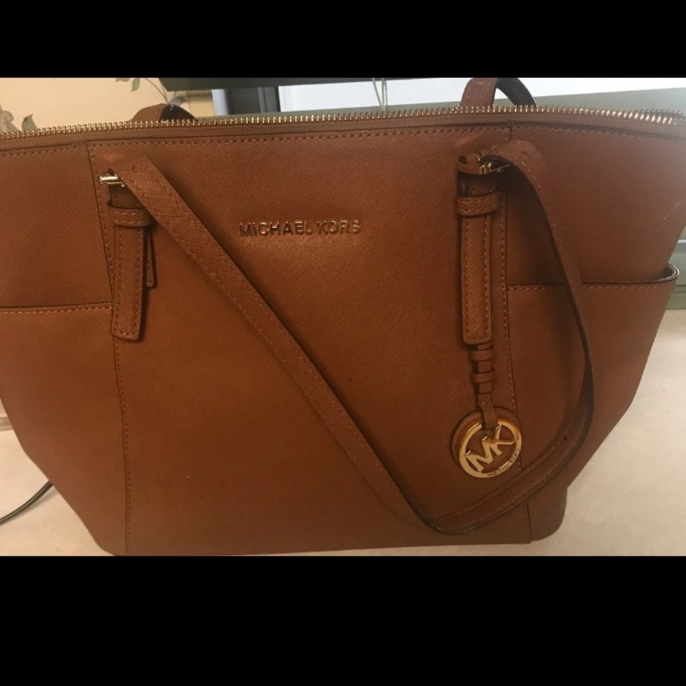 Michael kors tote purse